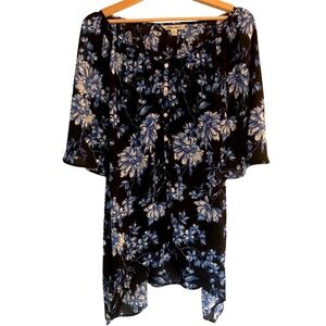Pioneer Woman Black V-Neck Floral Patterned Blouse